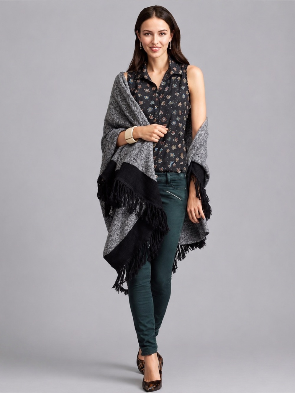 CAbi Pepper Cape 3361 Black White Fringe Knit Poncho Shawl One Size